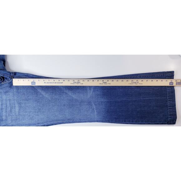 7 For All Mankind Women's Size 32 Dojo Flare Leg Jeans Medium Wash in VGUC - Picture 11 of 14